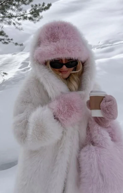 LACY - FAUX FUR HAT YAMIA™